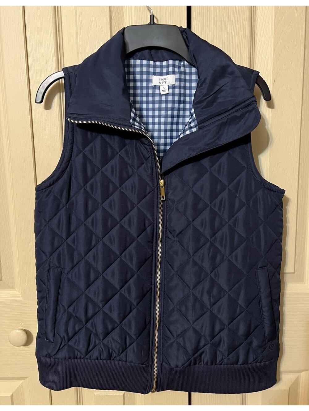 Crown & Ivy Vest Womens Blue Quilted Full Zip Sleeveless S NWOT